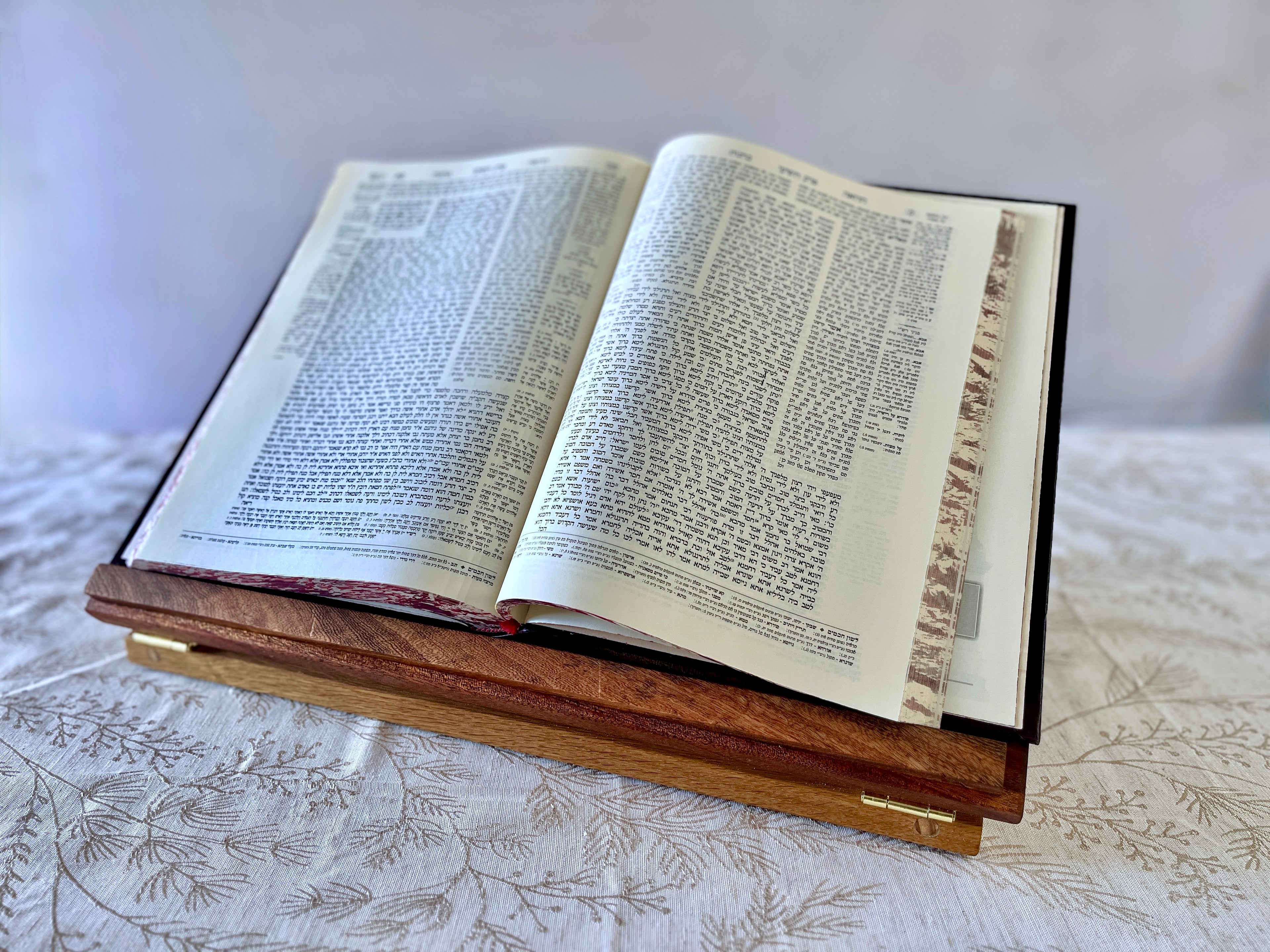 Folding Tabletop Shtender