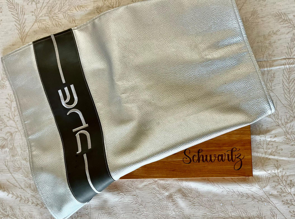 Tri-Tone Challah Board with Knife Rest