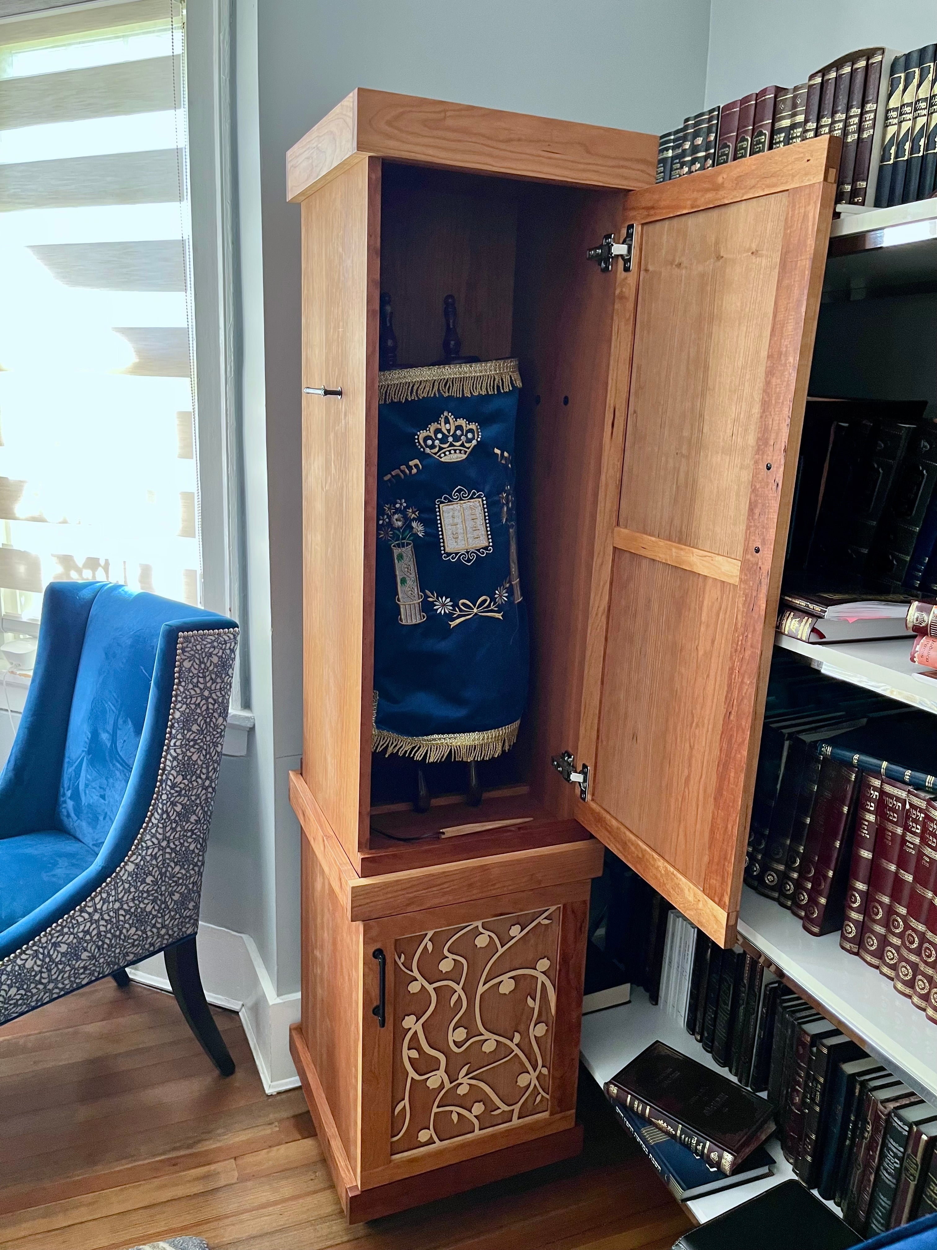 Custom Aron Kodesh