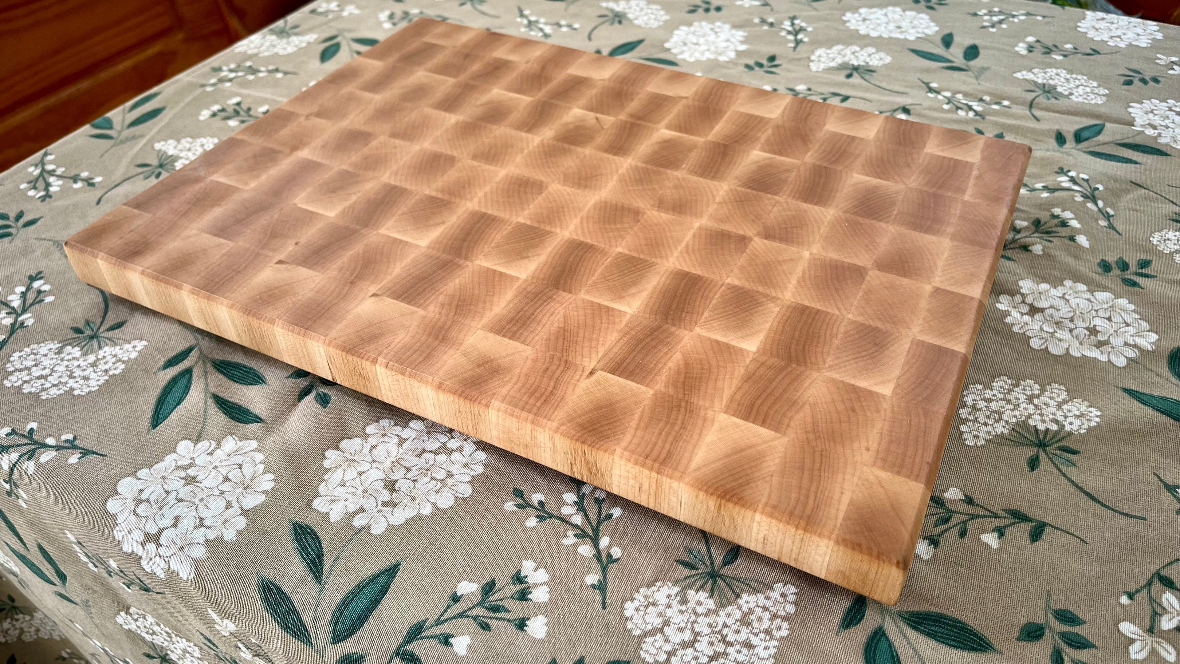 White Hard Maple End Grain Cutting Board
