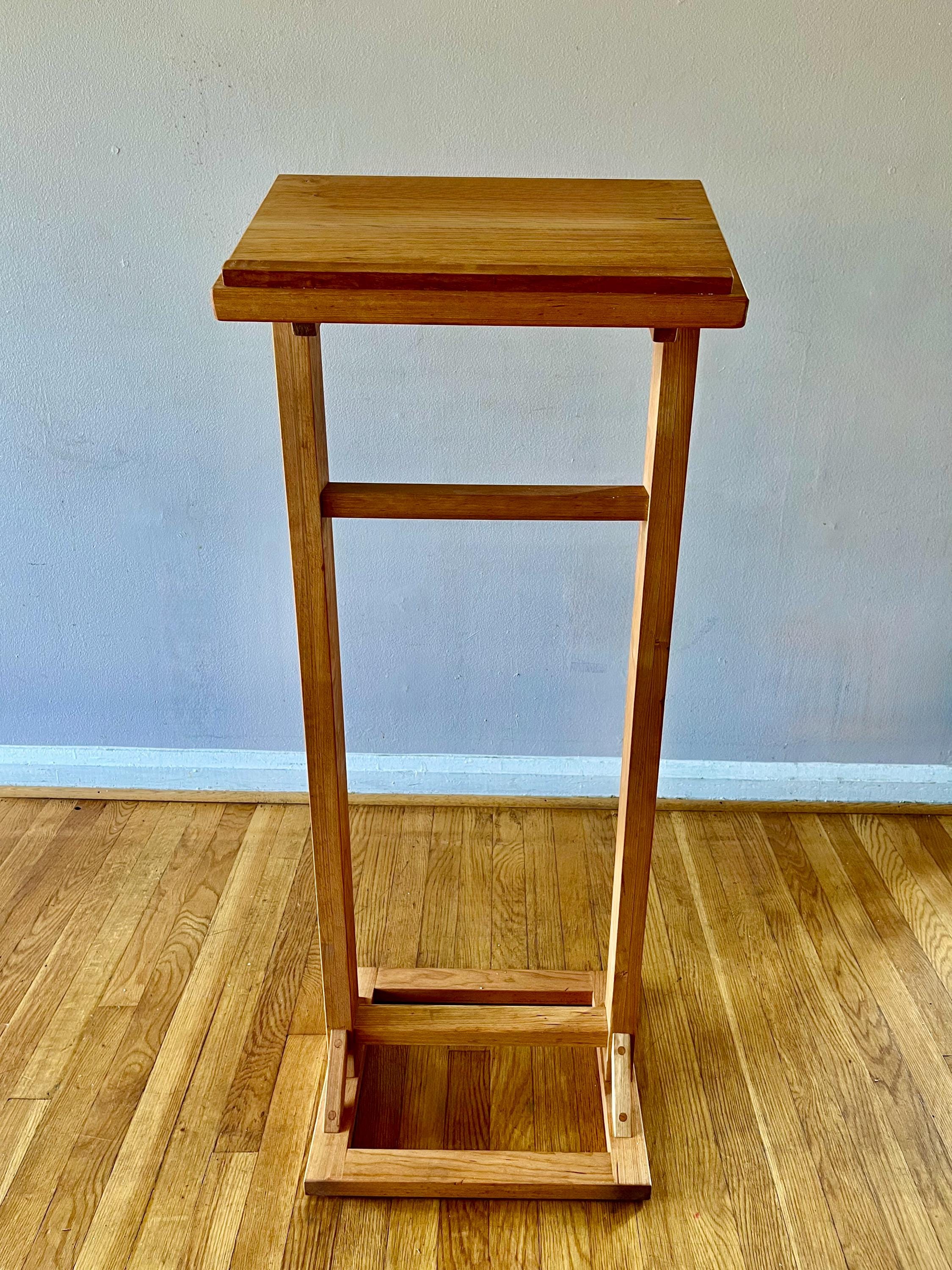 Black Cherry Floor Shtender